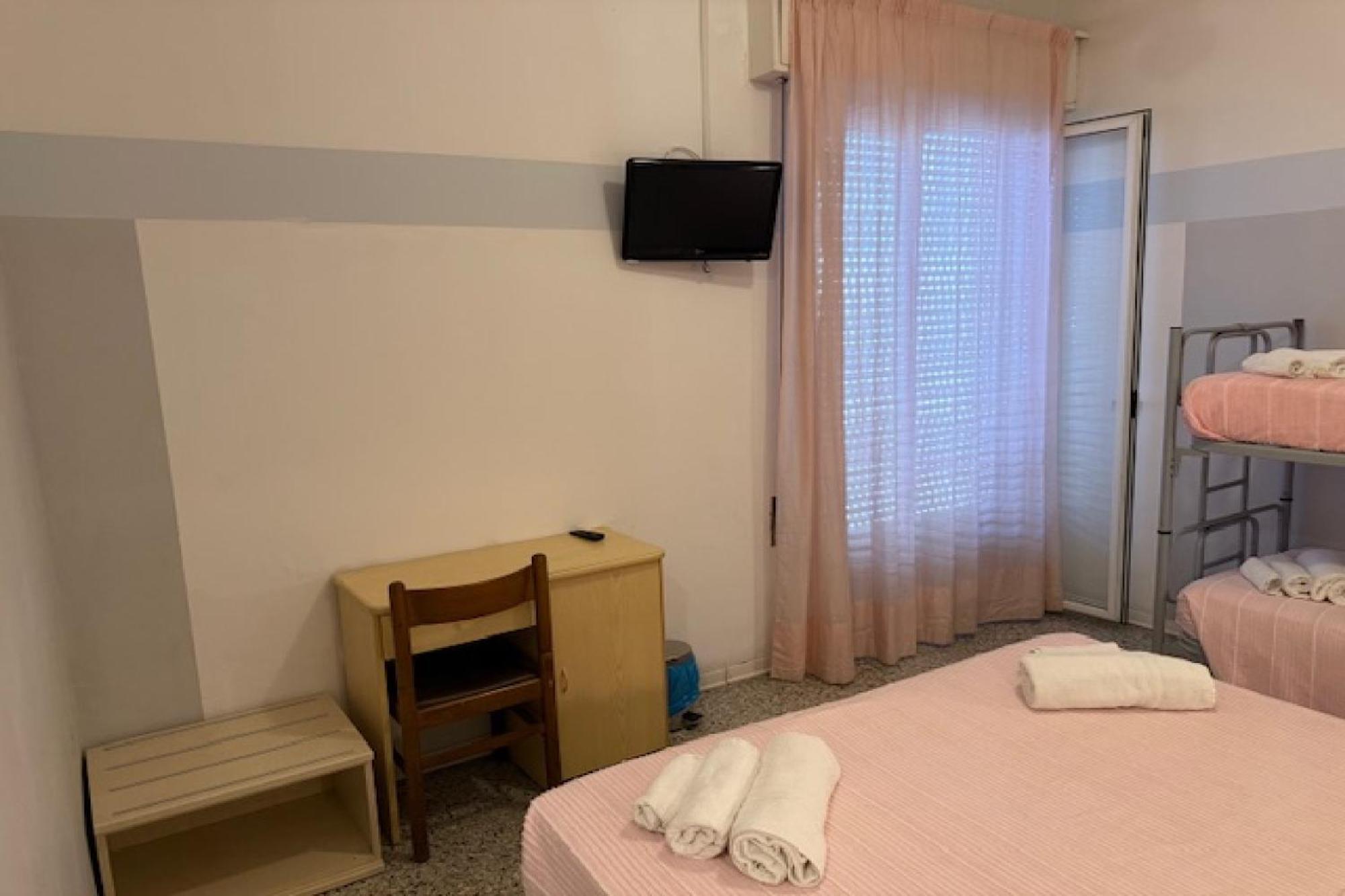 Hotel Nives Rimini Kültér fotó