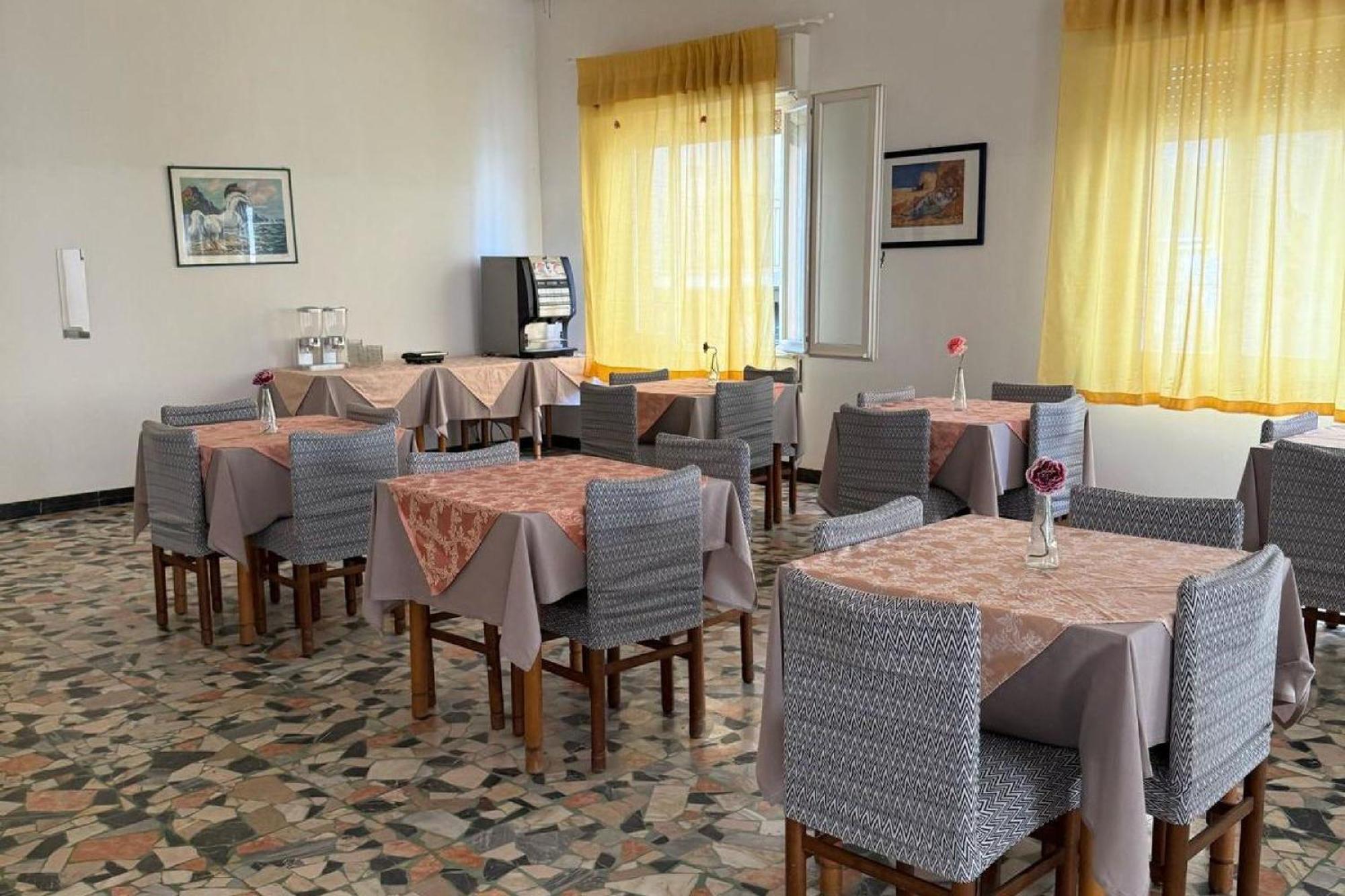 Hotel Nives Rimini Kültér fotó