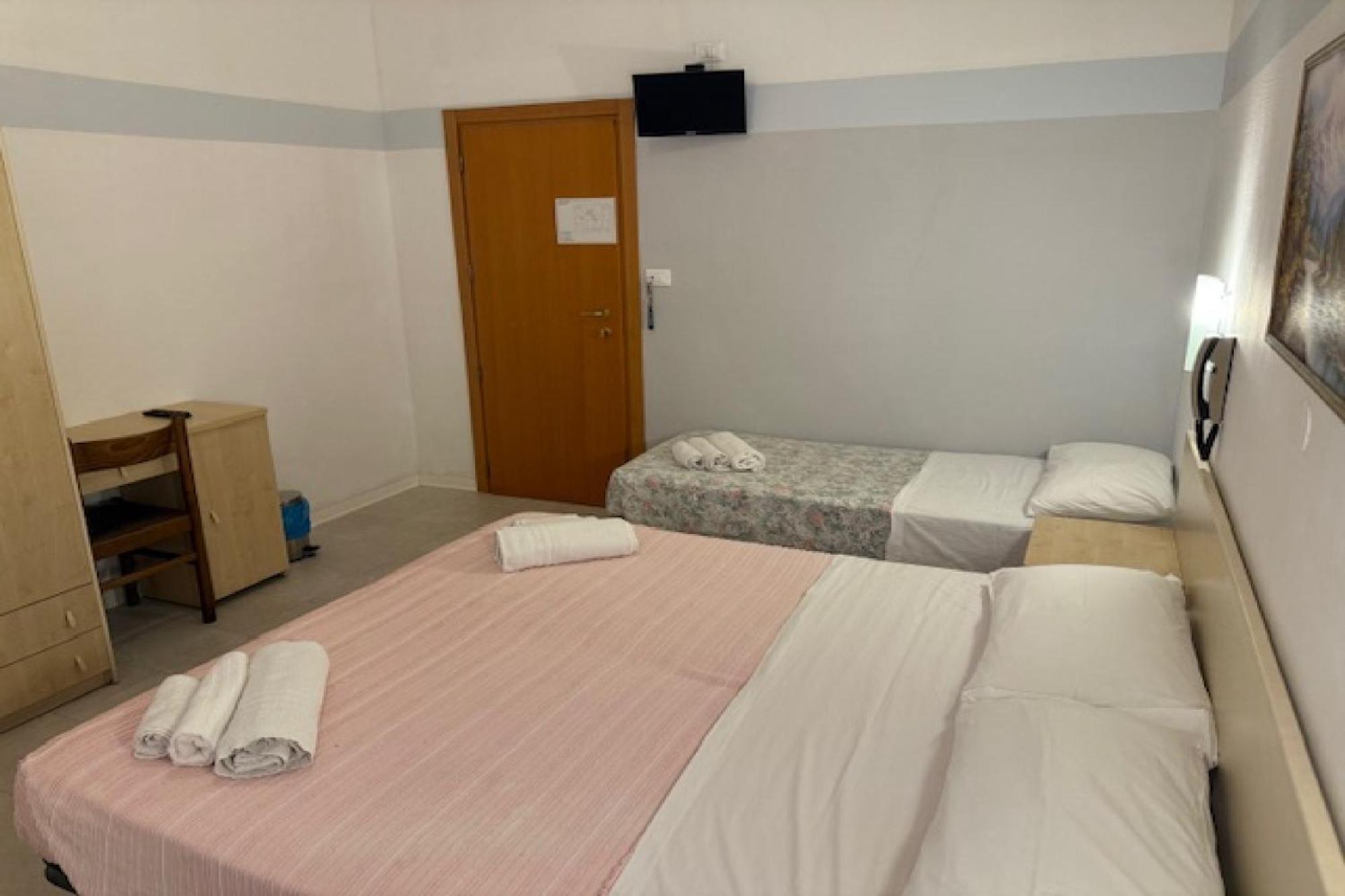 Hotel Nives Rimini Kültér fotó